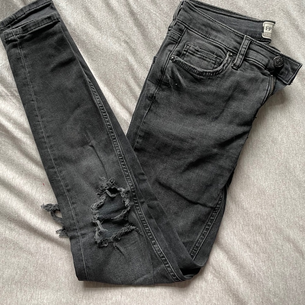 FREE PEOPLE distressed black denim